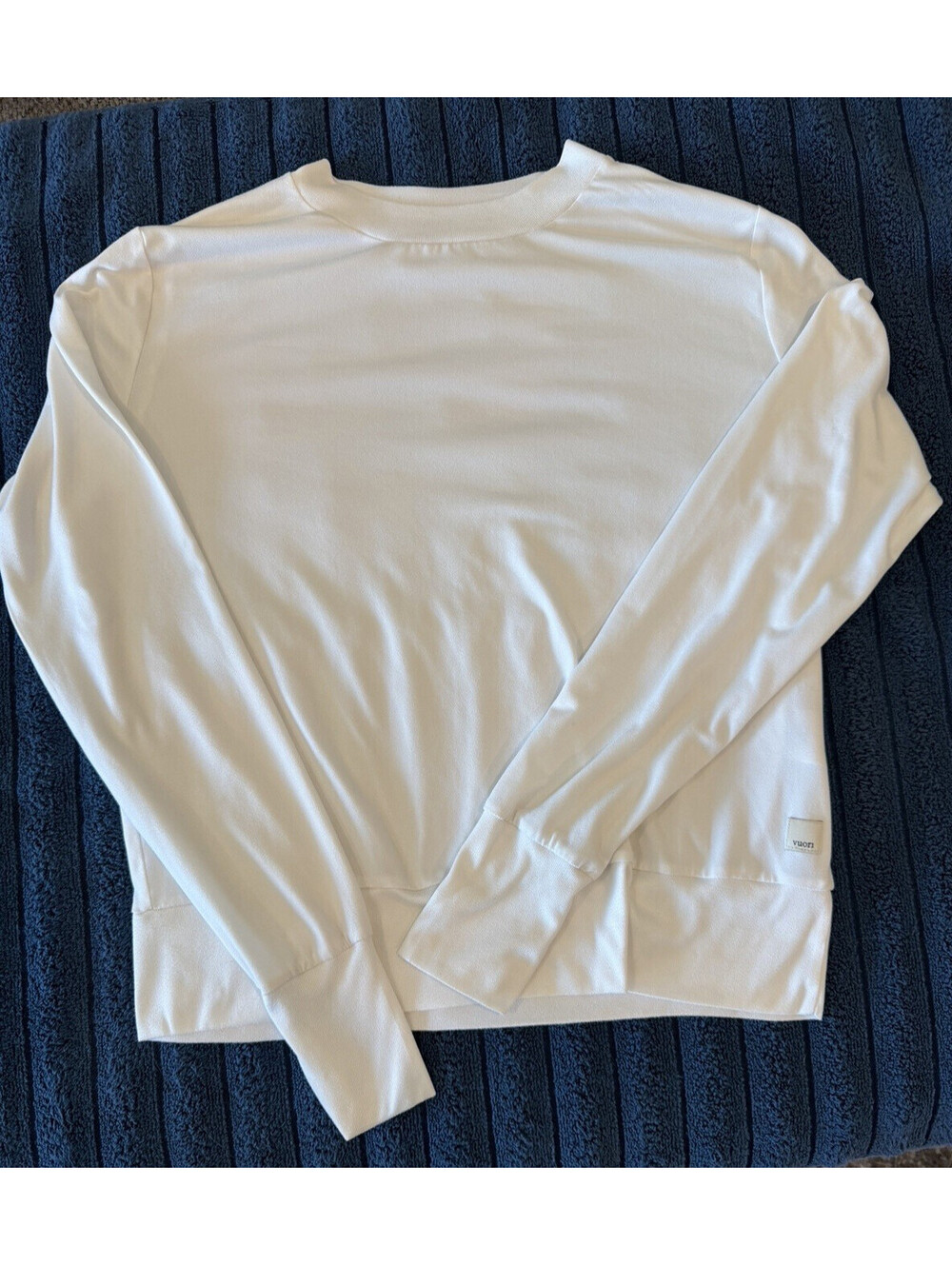 Vuori Daydream Crew Women XS White Long Sleeve Performance Shirt Soft